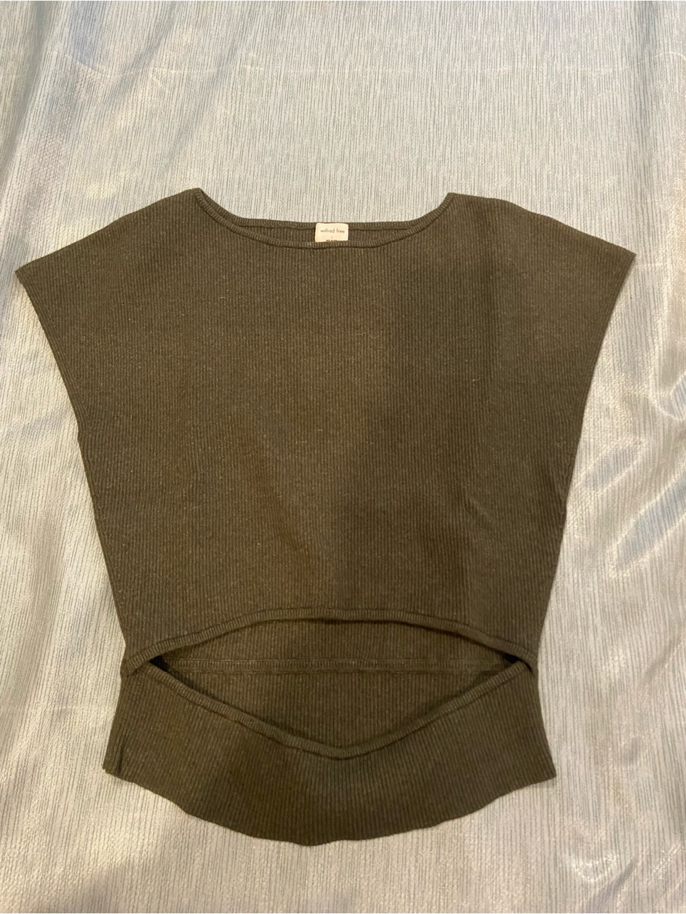 Wilfred Olive Ribbed Sleeveless Crop Top